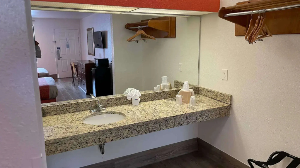 Motel 6-Pooler, GA - Savannah Airport