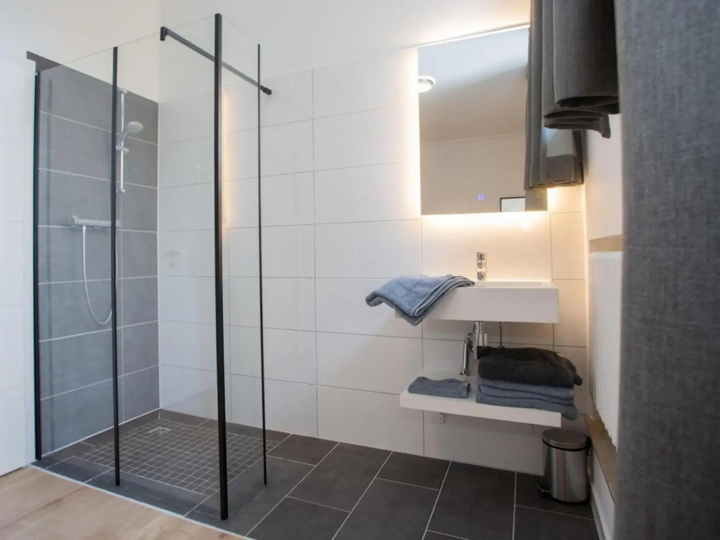 Charming apartment in Winterberg with balcony and sauna