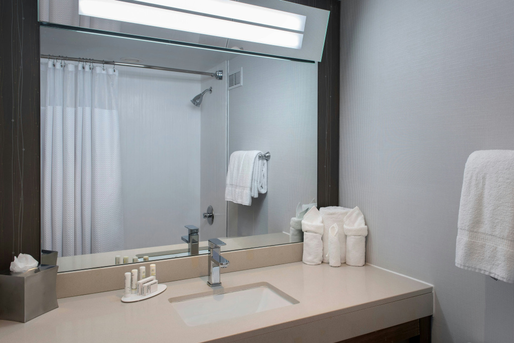 Courtyard by Marriott Newburgh Stewart Airport