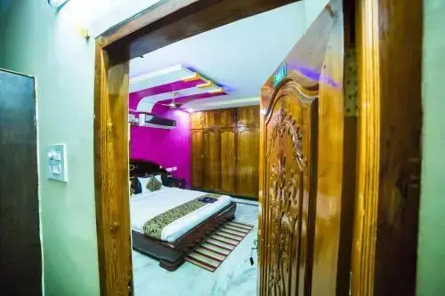 Velaga Inn By OYO Rooms
