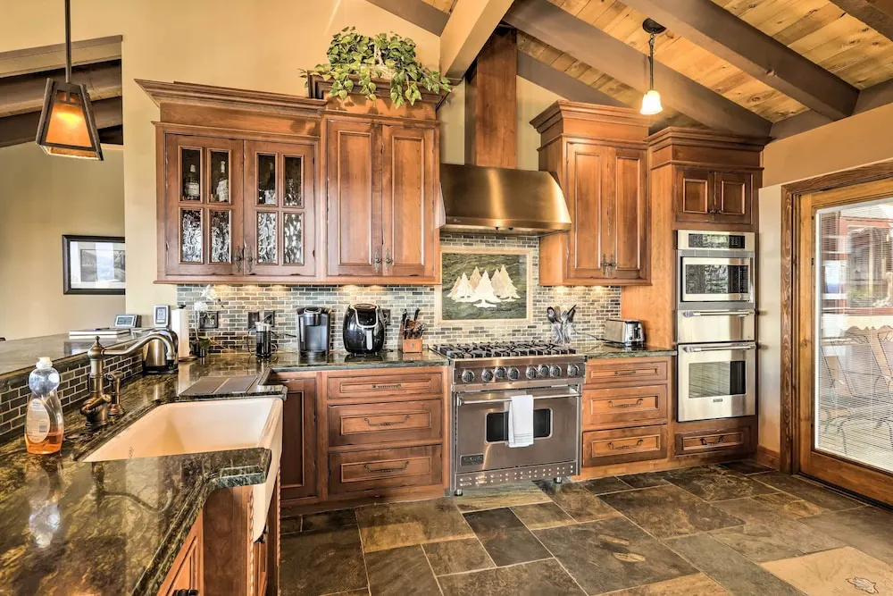 Incline Village Home w/ Hot Tub + Lake Views!
