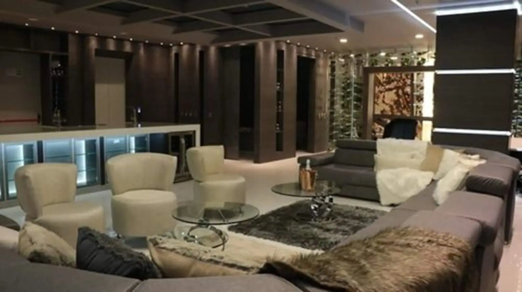 Hotel Paris Luxury Suites