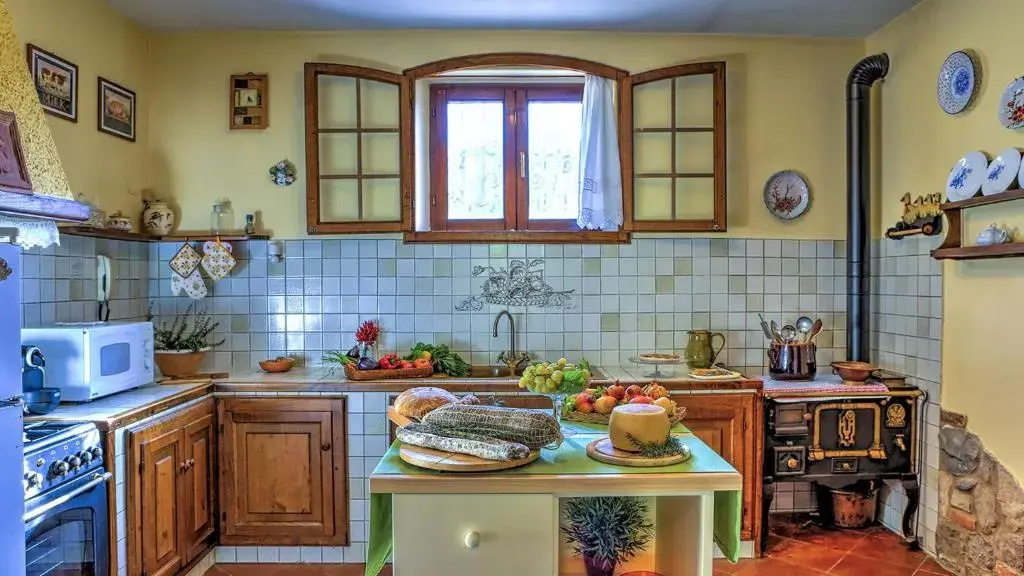 CASALE LE CONCE 6, Emma Villas