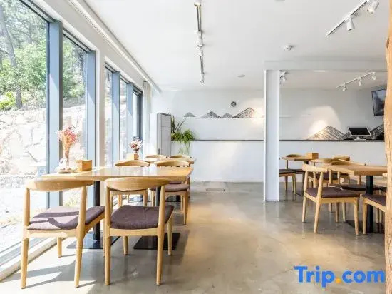 Qingdao Qigu Abalone Island No.85 Homestay