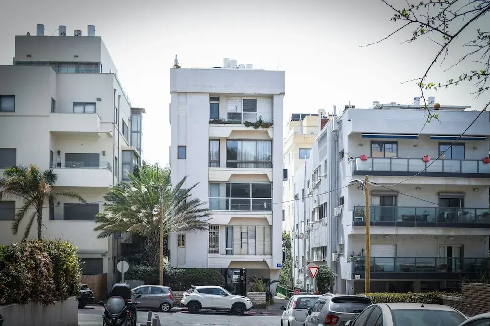 Stylish and Modern 3BR TelAviv Apartment