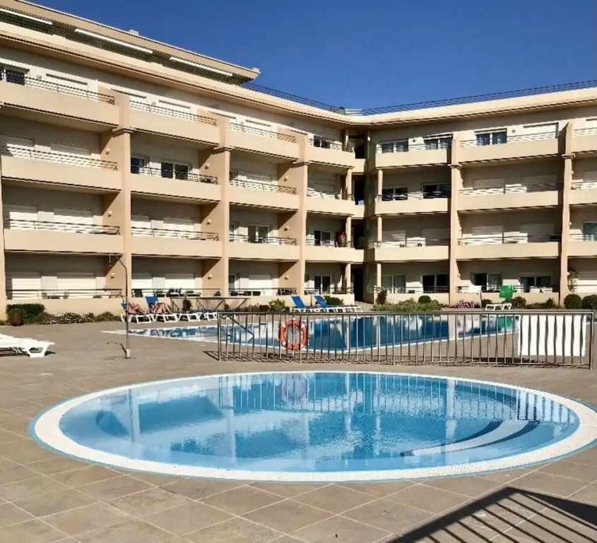 Albufeira - Apartment - Sleeps 4 - Seaside