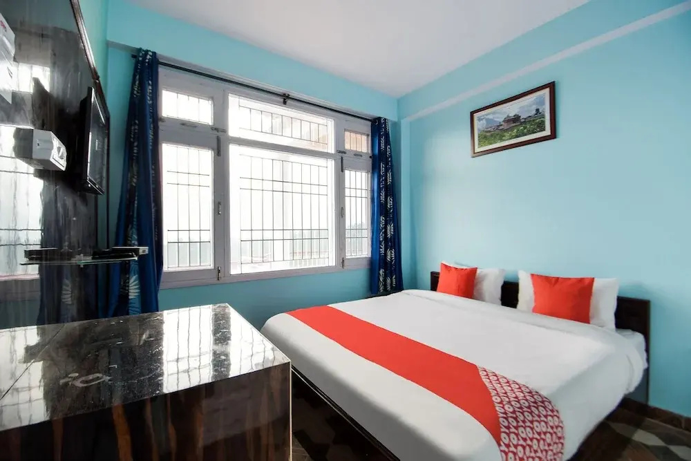 The Pine Stay by OYO Rooms