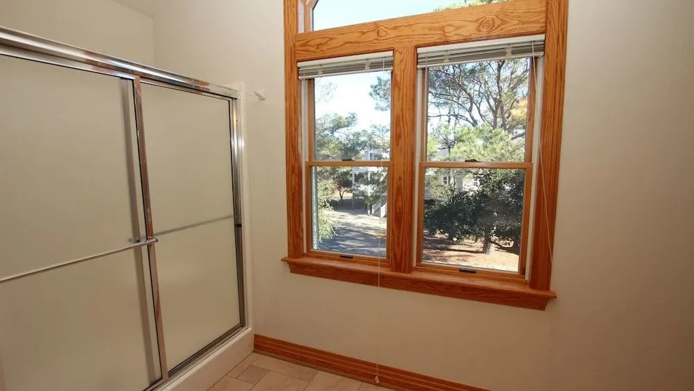 Sounds Awesome - 5 Br Home
