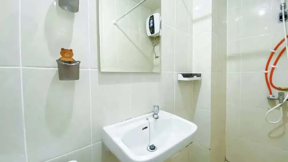 Modern Look Studio Apartment At M-Town Residence Near Sms Mall