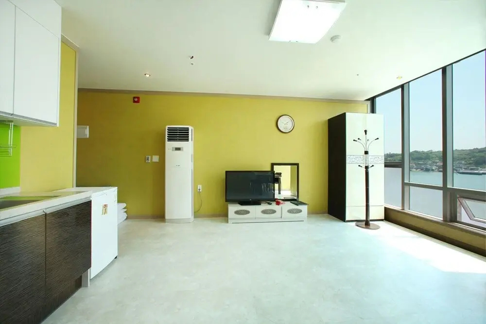 Yeosu Beach Pension