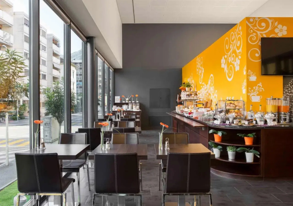 ibis Locarno