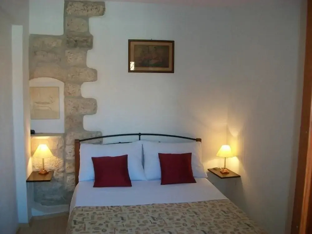 Jare - in old Town - A2 Gornji