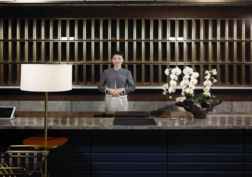 The Lotus Hotel Chongqing