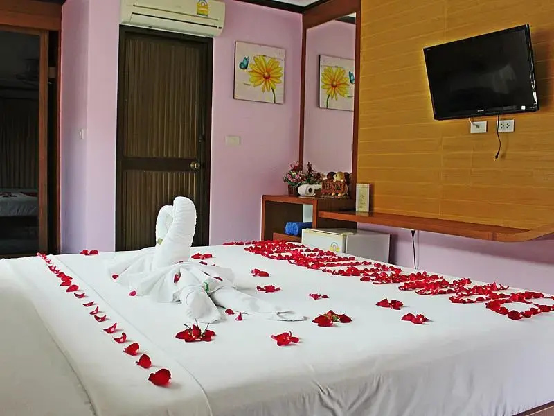 Baan Ketkeaw Guest House 2