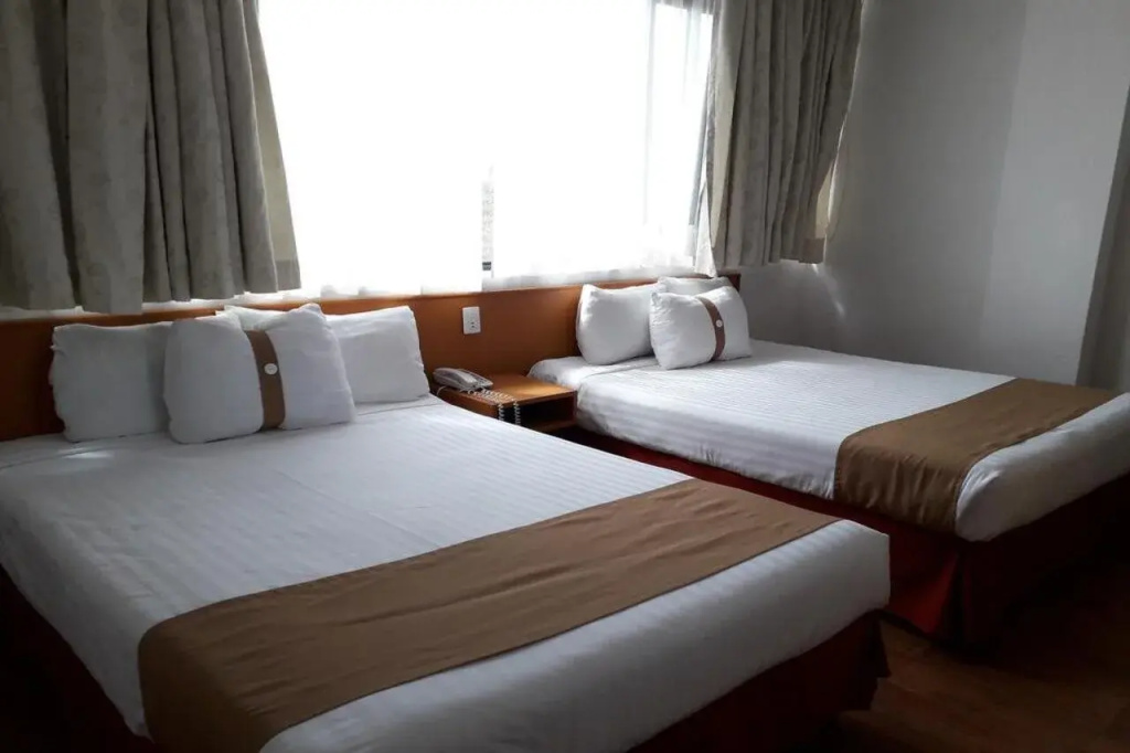 Hotel Napoles