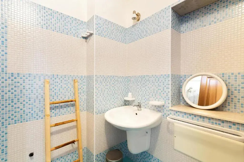2168 Casa Meridiana