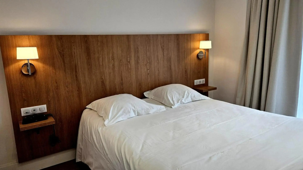 Hotel Carlton Nice, Partially Renovated