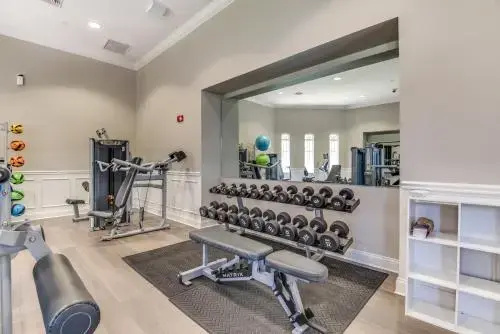 Beautiful Newly Updated Townhome Sleeps 10