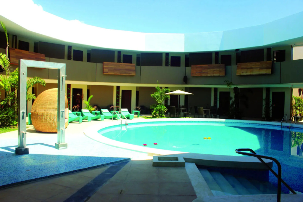 The Oriental Bataan