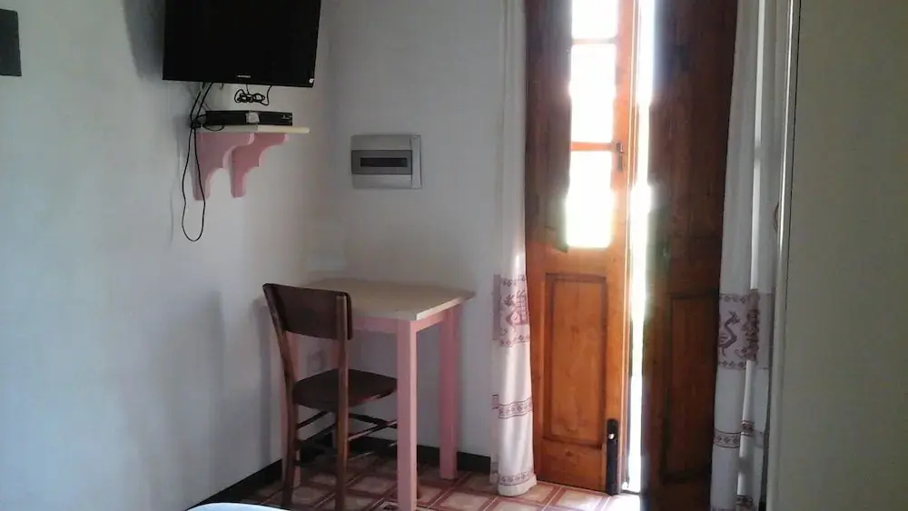 Sa Domu e Crakeras