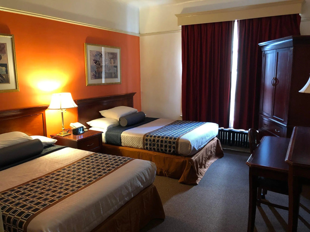 Union Square Plaza Hotel
