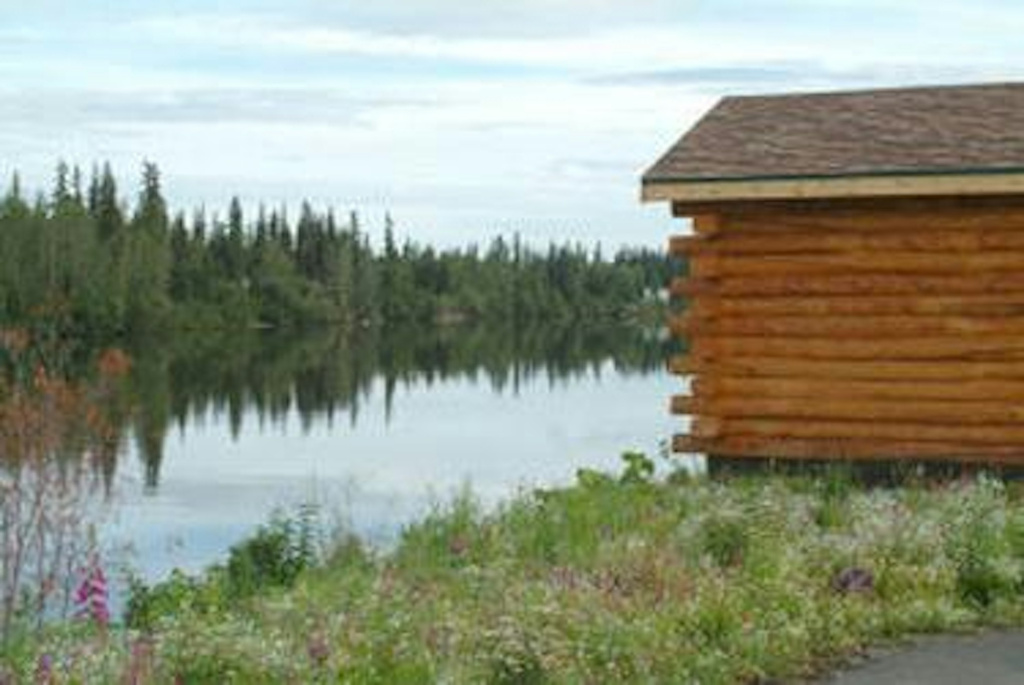 Pikes Waterfront Lodge