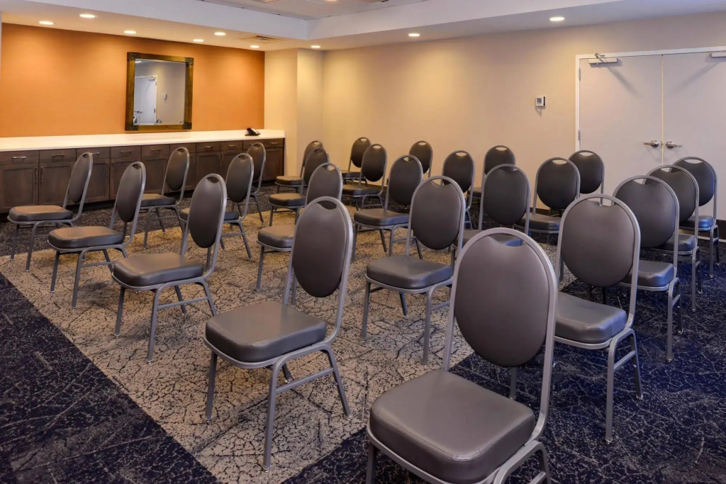 Hampton Inn & Suites Albany-East Greenbush, NY