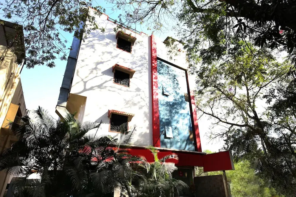 OYO 11548 Hotel Mrunal Palace