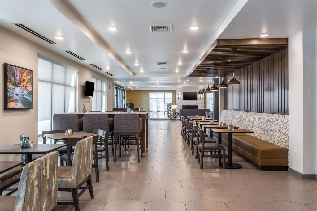 Comfort Inn & Suites Salt Lake City Airport