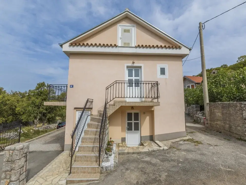 House Elwira