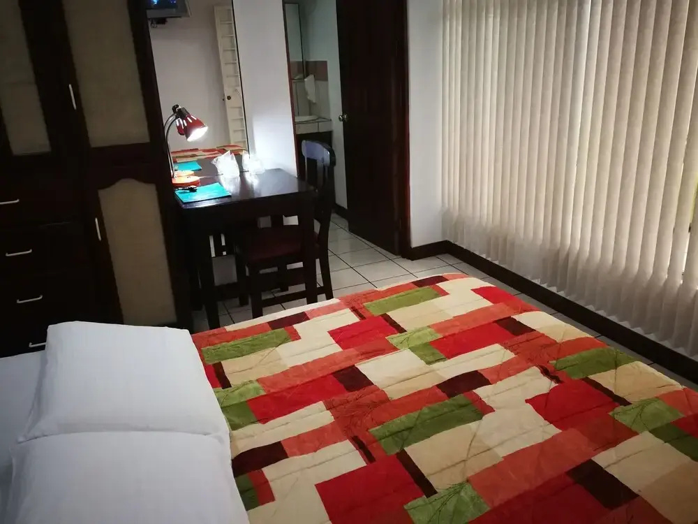 Hotel Hojarascas