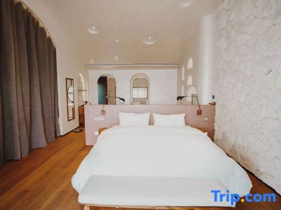 The Pinellow Dreams Hotel