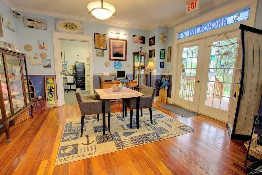 Anchor Inn NSB Bed and Breakfast