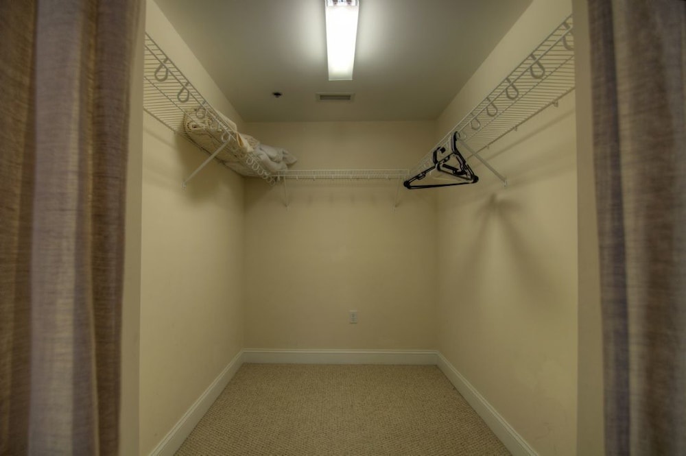 Biltmore Village Hideaway - 2 Br Condo