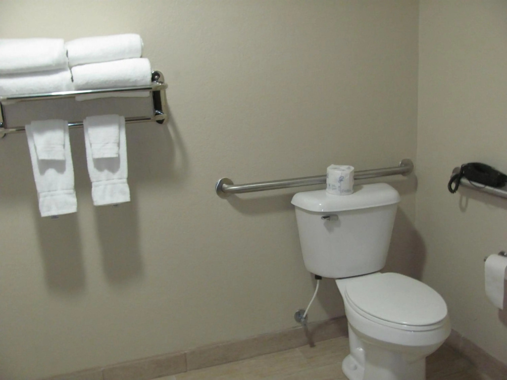 Cobblestone Inn & Suites - Fort Dodge