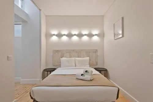 Bmyguest - Exclusive Downtown Apartment