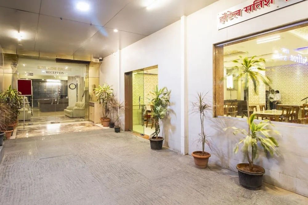 Capital O 40904 Hotel Satish Executive