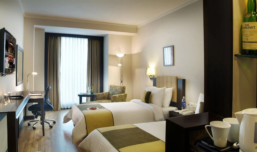 Goldfinch Hotel Delhi NCR