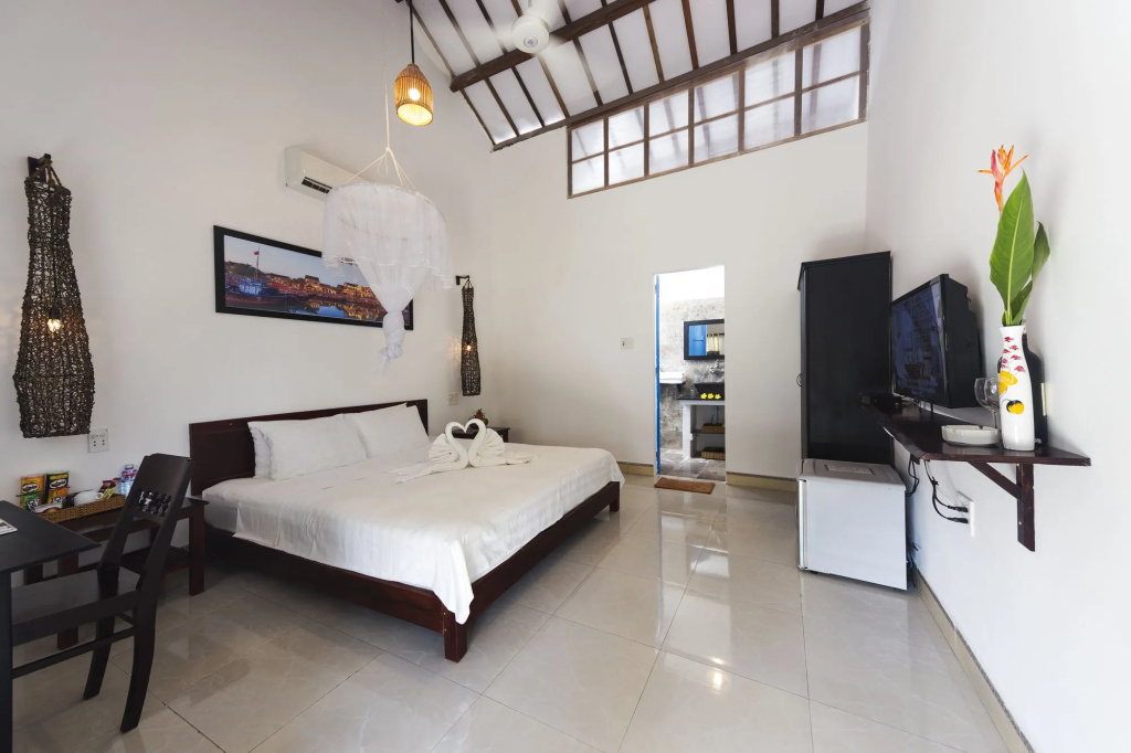 Cashew Tree Bungalow