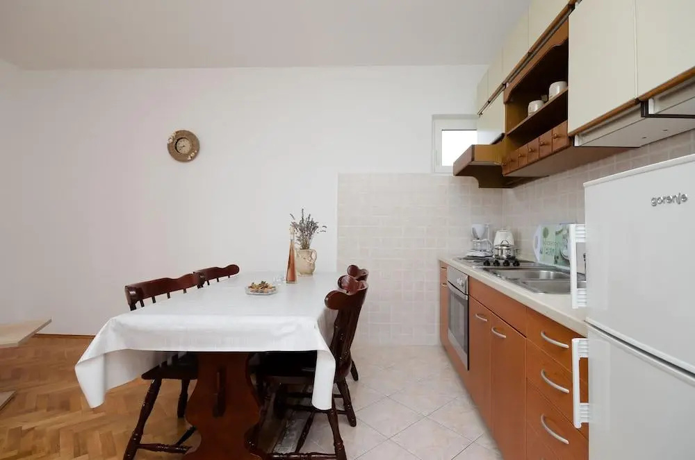 Apartments Marijana 2817