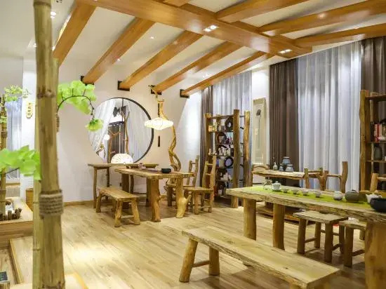 Yuyetang Private Soup Homestay (Guangzhou Panyu Bangjiang Zhan)