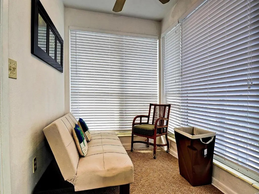 Palm Place 4- Royal Palm 621
