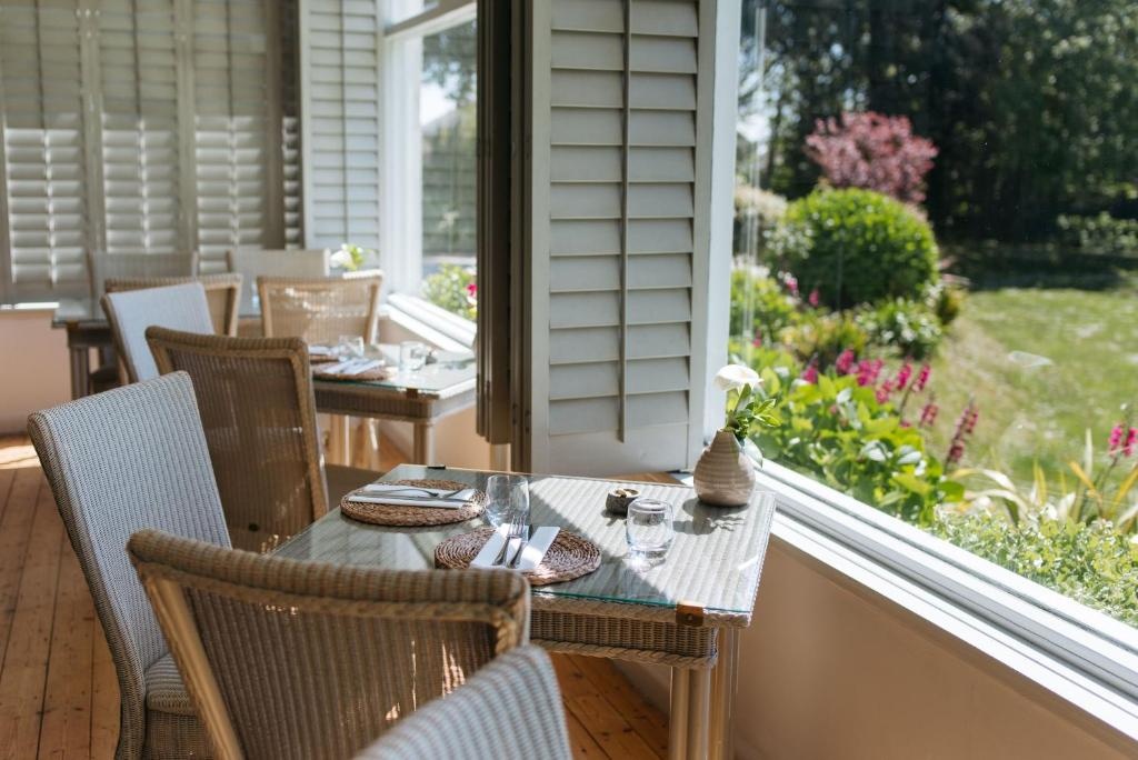 The Rosevine
