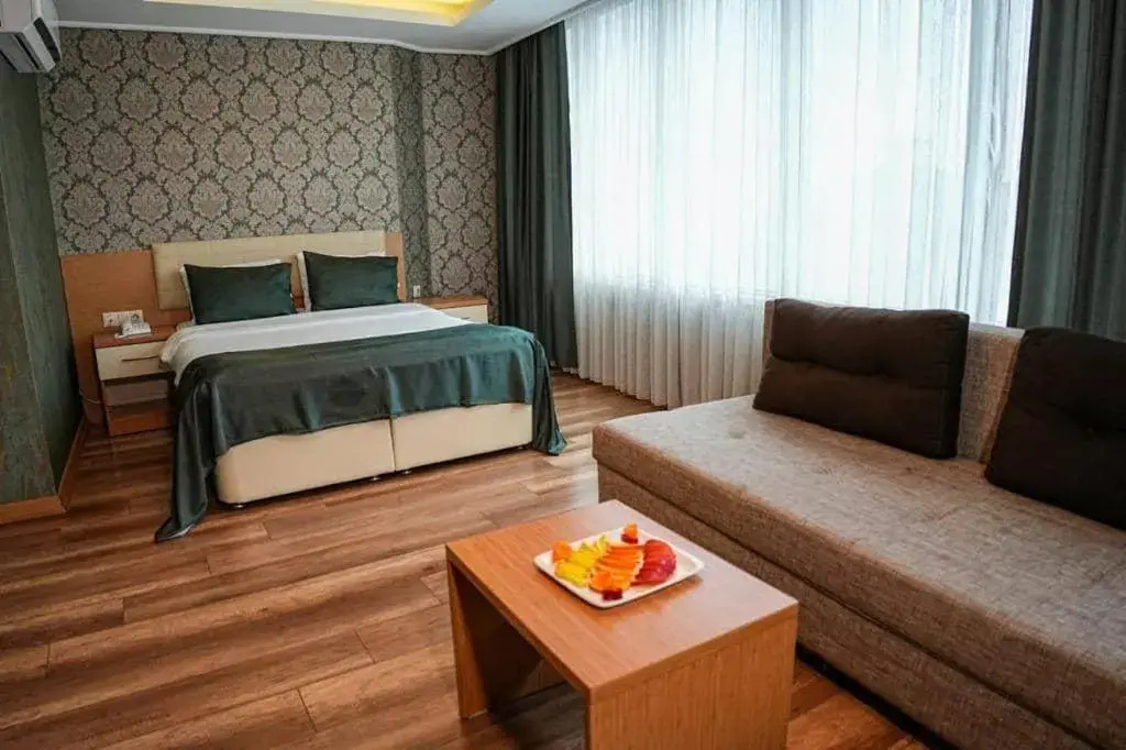 Park Square Hotel
