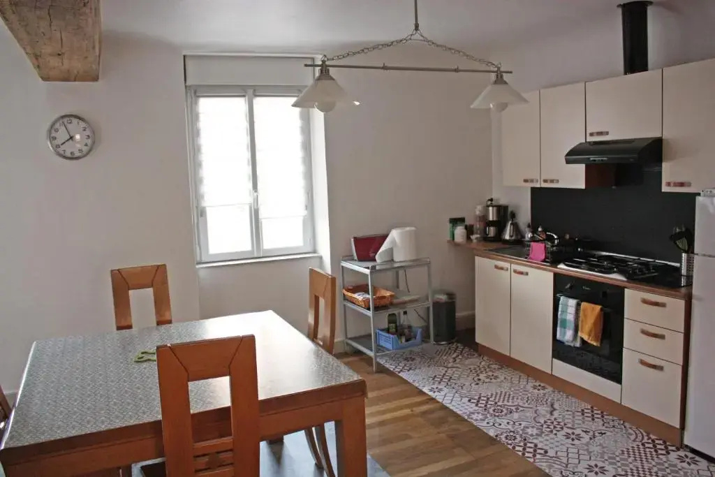 Bel appartement indépendant centre de Magny-Cours avec parking