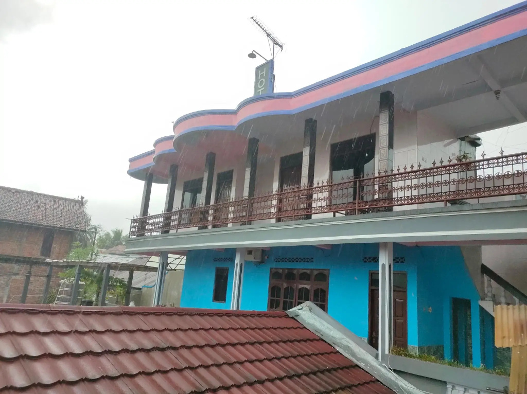 Sri MK Hotel