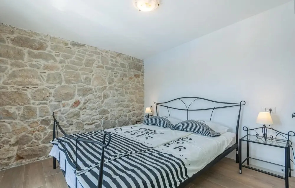 Stunning Home in Mihelici With Wifi and 3 Bedrooms