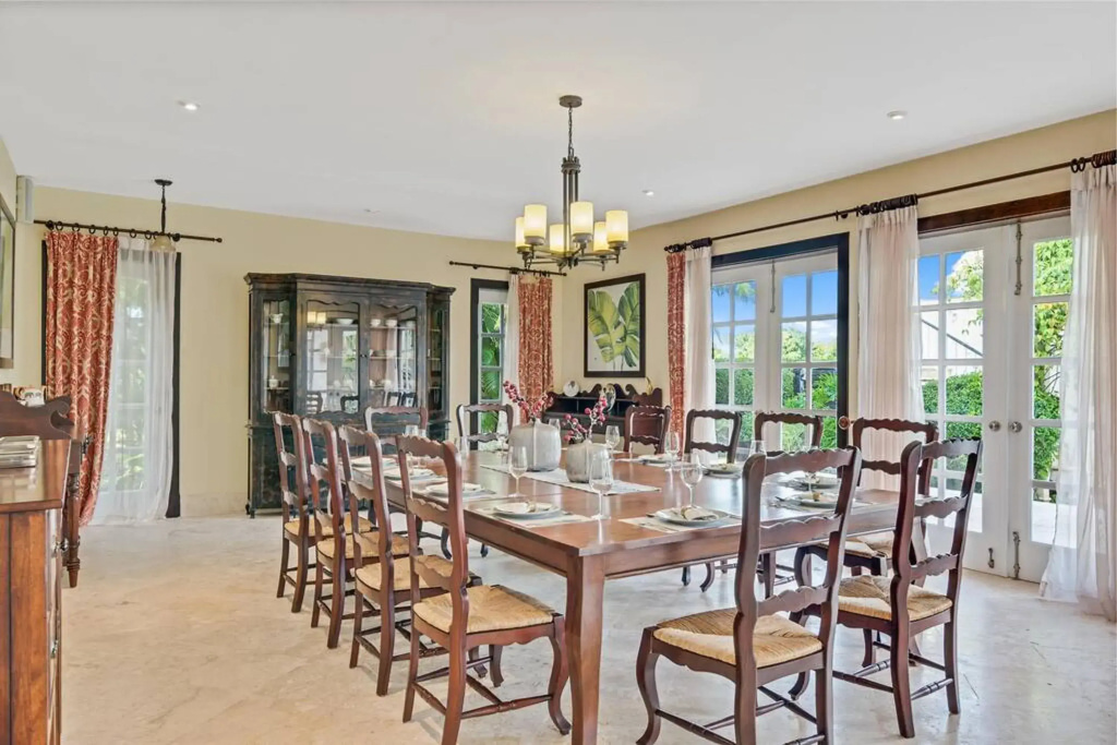 Sophisticated Villas With Private Pools and Staff