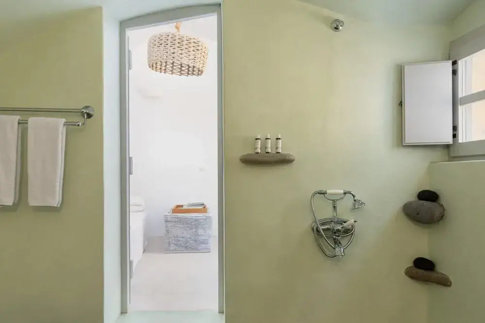 Nido House in Santorini