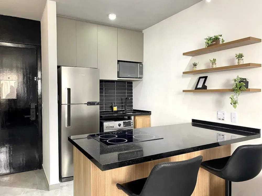 QSA - Anora Spaces - Metropolis Alphaville